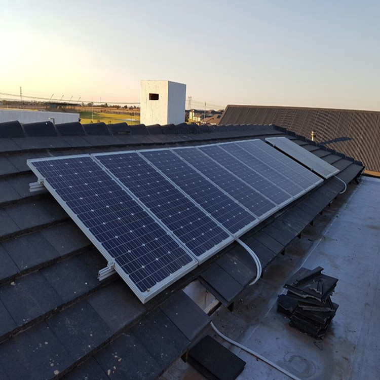 66 panneaux solaires photovoltaïques de la série 320W-335W Mono Multi cellule monocristallins